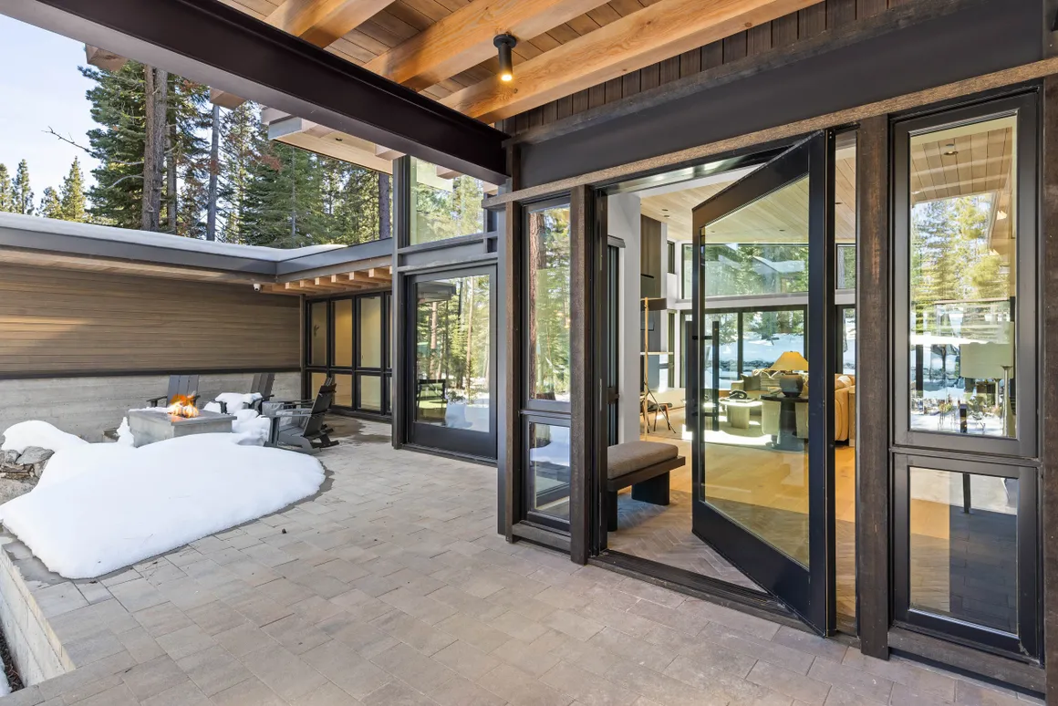 Lahontan 207 — image 6