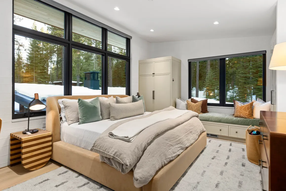 Lahontan 104 — image 11