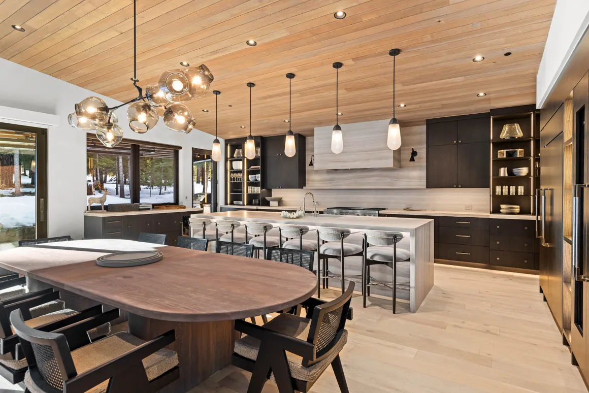 Lahontan 207 — image 4