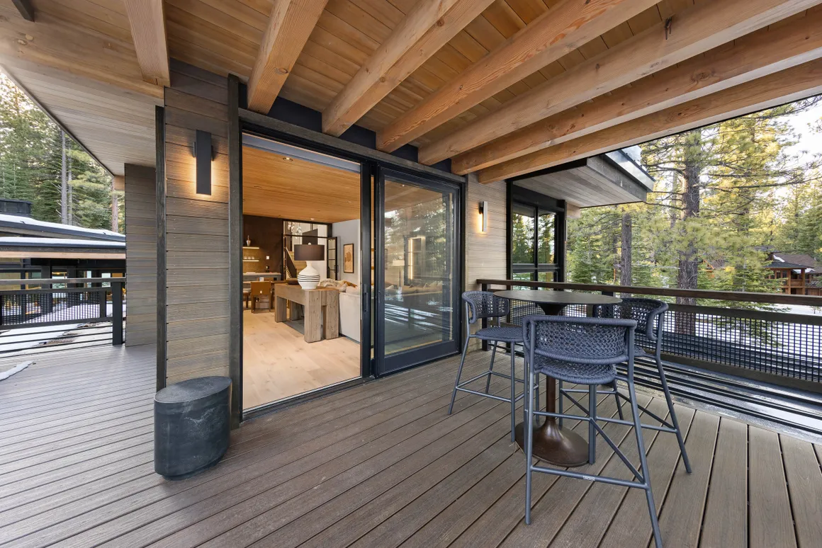 Lahontan 318 — image 6