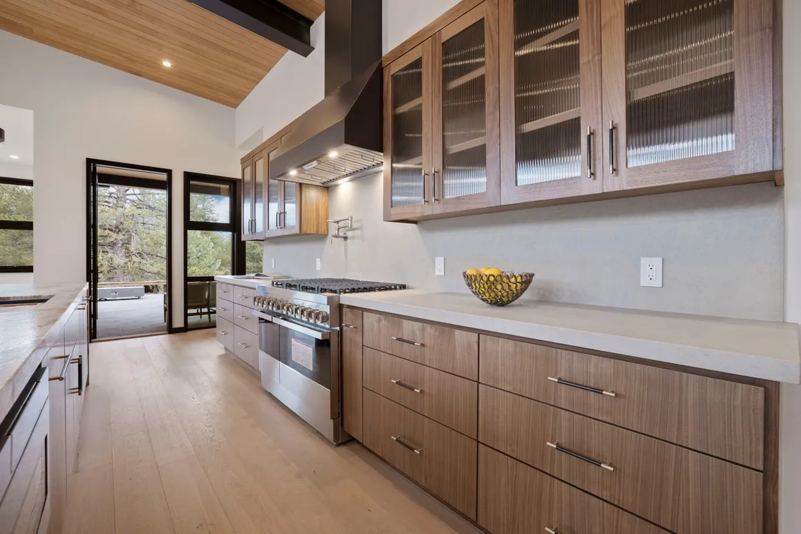 Prado Vista — image 13