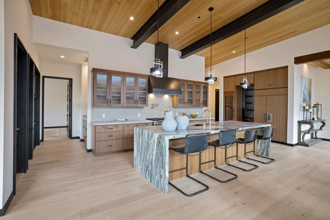 Prado Vista — image 10