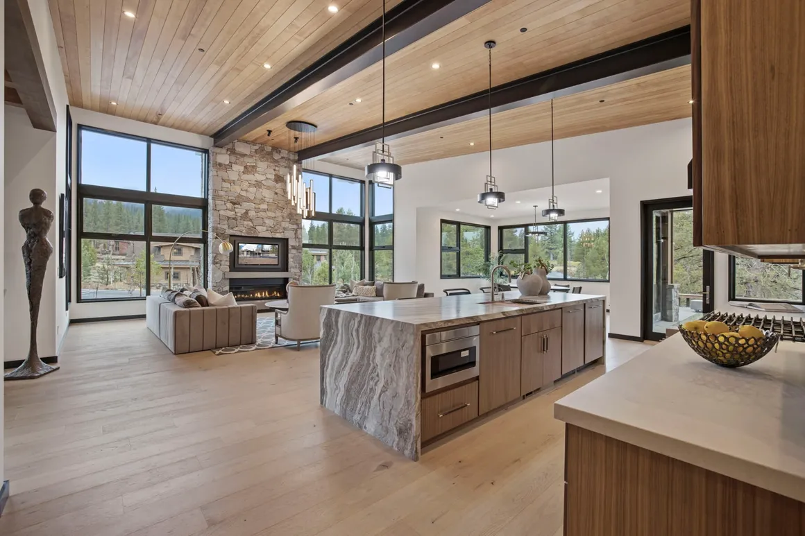 Prado Vista — image 6