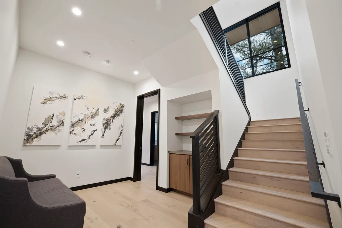 Prado Vista — image 21