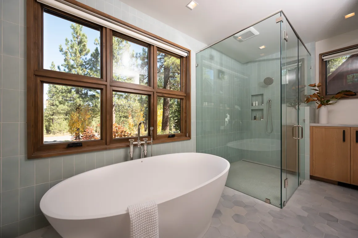 Fairway Lodge — image 21