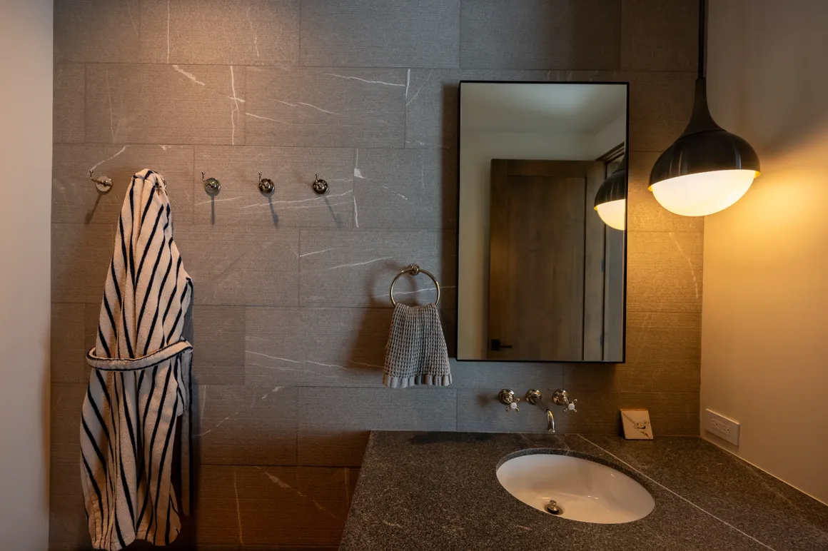 Fairway Lodge — image 24